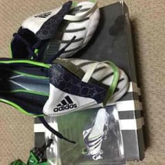 アディダス サッカー スパイク プレデターのサムネイル
