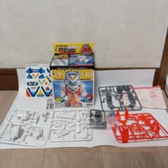 ビーダマン 未組立品】コンバット・フェニックス - メルカリ