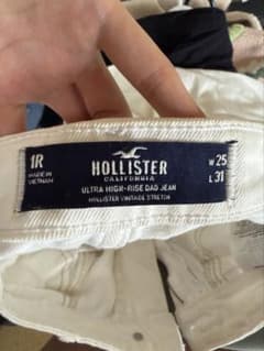 Hollister Ultra High-Rise Dad Jeanのサムネイル