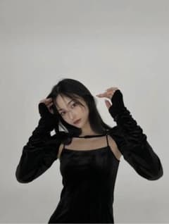 MELT THE LADY オープンバックベロアドレスのサムネイル