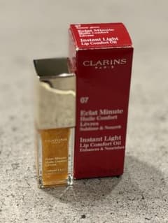 CLARINS クラランス　リップオイルのサムネイル