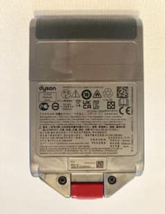 Dyson digital slim SV18シリーズ専用 純正バッテリー - メルカリ