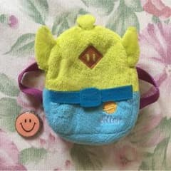 リュック型エイリアン 缶バッチ付きのサムネイル