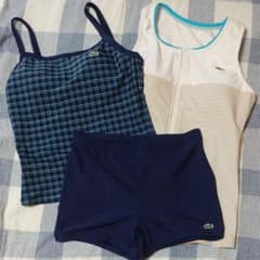 日曜日　お値下げ　LACOSTE　セパレート水着　トップス2枚　パンツ1枚のサムネイル
