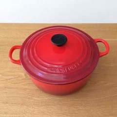 【値下げしました】ルクルーゼ ココットロンド 22㎝ チェリーレッドのサムネイル