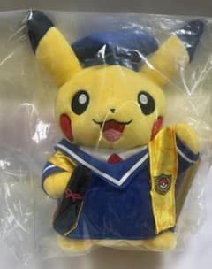 ポケモン ぬいぐるみ マンスリーピカチュウ 2016年3月 卒業式のサムネイル