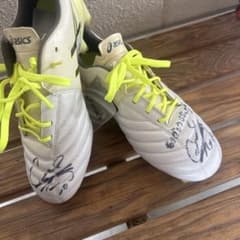 asics サッカー スパイク サイン入り直筆大前元紀 サインのサムネイル