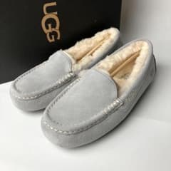【未使用】UGG ANSLEY アンスレー　モカシン　フラットシューズ　25 未使用】UGG ANSLEY アンスレー モカシン フラットシューズ 25 - メルカリ