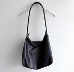 CLESSTE LEATHER NOMAD BAG レザーショルダーのサムネイル