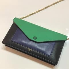 ✔️ELLy☆様 CELINE チェーン ロングウォレット USED 正規品❤︎のサムネイル