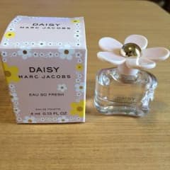 マークジェイコブズ  香水のサムネイル