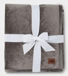 【新品未使用品】UGG リバーシブル毛布 ★ブランケット★濃いグレーのサムネイル