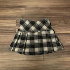 黒と白のチェック プリーツスカートのサムネイル