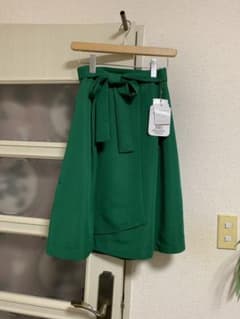 最終値下げ！！クチュールブローチ  フレアスカートのサムネイル