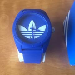 adidas時計のサムネイル