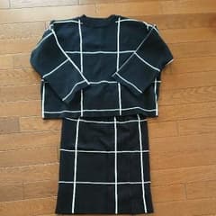 ニット セットアップのサムネイル