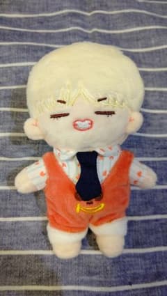 BTS　テテ　ぬいぐるみ　15cmのサムネイル