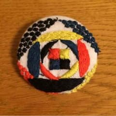 ミナペルホネン ハンドメイド ブローチのサムネイル