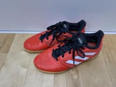 フットサルシューズ　アディダス　キッズ　22.5センチのサムネイル