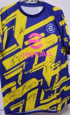 WINNERS（ウィナーズ）　サイン入りユニフォーム　コナミ　eFootball WINNERS（ウィナーズ） サイン入りユニフォーム コナミ