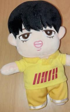 iKON ジュネ 人形のサムネイル