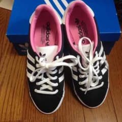 adidas♡スニーカーのサムネイル