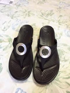 crocs サンダル 黒 クロックス 新品。のサムネイル