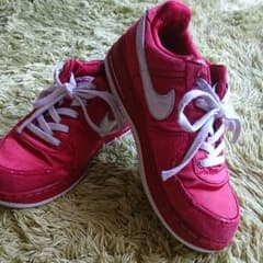NIKE スニーカー 21㎝のサムネイル