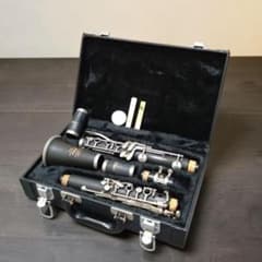 【美品】Hilax クラリネット 管楽器バレル2本付き（ピッチ調整用）リード付き 美品】Hilax クラリネット 管楽器バレル2本付き（ピッチ調整用）リード