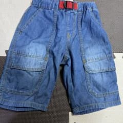半ズボンのサムネイル