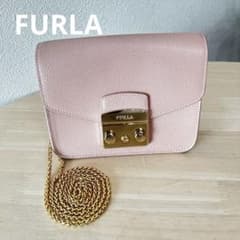 FURLA METROPOLI チェーンショルダー ピンク - メルカリ