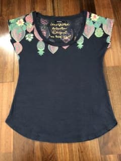 お値下げしました　Tシャツのサムネイル