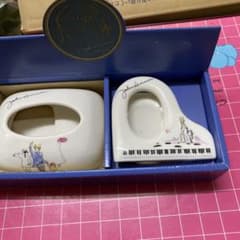 ジョンレノンの陶器のティッシュケースと写真ケース - メルカリ
