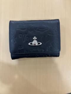 Vivienne Westwood 三つ折り財布 ブラック オーブのサムネイル