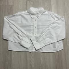 LOWRYS FARM ホワイト 長袖シャツ　ショート丈のサムネイル