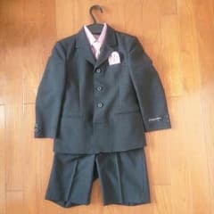 男の子スーツ　120cmのサムネイル