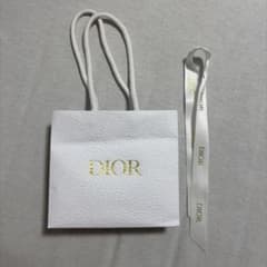 DIOR ショップ袋 リボン付きのサムネイル