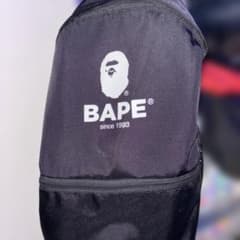 BAPE ロゴ入り 黒 バックパックのサムネイル