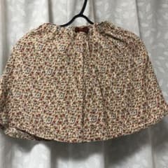 スカートのサムネイル