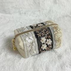 インド刺繍リボン ボックスポーチ(ブラック)のサムネイル