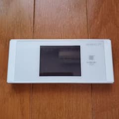 値下げしました！au WiMAX2+ Wi-Fi 　WIMAX モバイルルーターのサムネイル