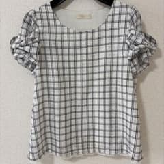 PATTERN チェック柄 フリル袖 トップスのサムネイル