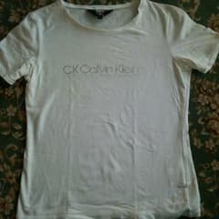 calvin klein の白Tシャツのサムネイル