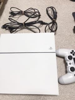 PS4 本体(コントローラー付き)のサムネイル