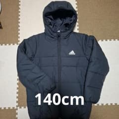 値下げ交渉大歓迎！美品adidas ブラック ダウンジャケット 140 adidas ブラック ダウンジャケット 140 - メルカリ