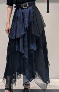 HARE ロングスカート 黒と青のチェック柄のサムネイル
