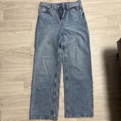 H&M ハイウェストデニムのサムネイル