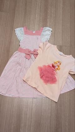 ディズニー　オーロラ姫　Ｔシャツ　カットソー　キッズのサムネイル
