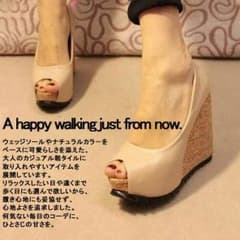 新品★ウェッジソールパンプスのサムネイル