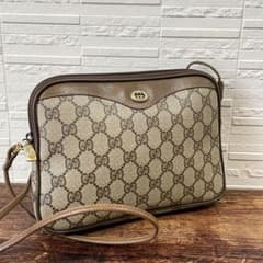 美品 正規品 GUCCI グッチ ショルダーバッグ GGスプリーム PVCレザー 美品】グッチ ショルダーバッグ GGスプリーム シェリーライン PVC